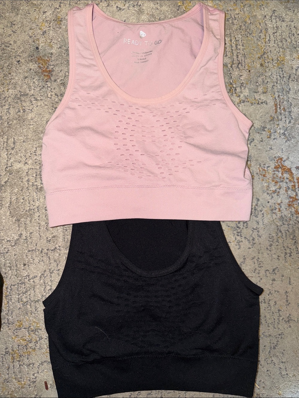 Women's Scoop Neck Seamless Crop Tank - Pink